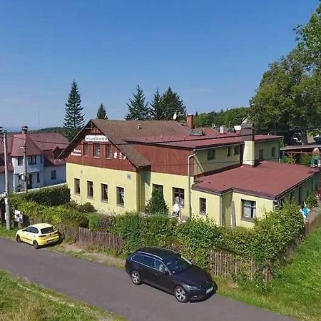 Penzion Pod Jestedem Horeni Paseky Екстер'єр фото